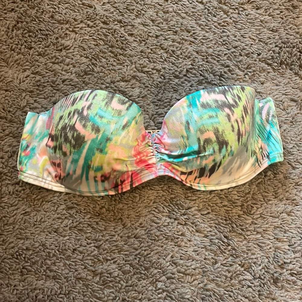 Victoria’s Secret Bikini Top- 32C